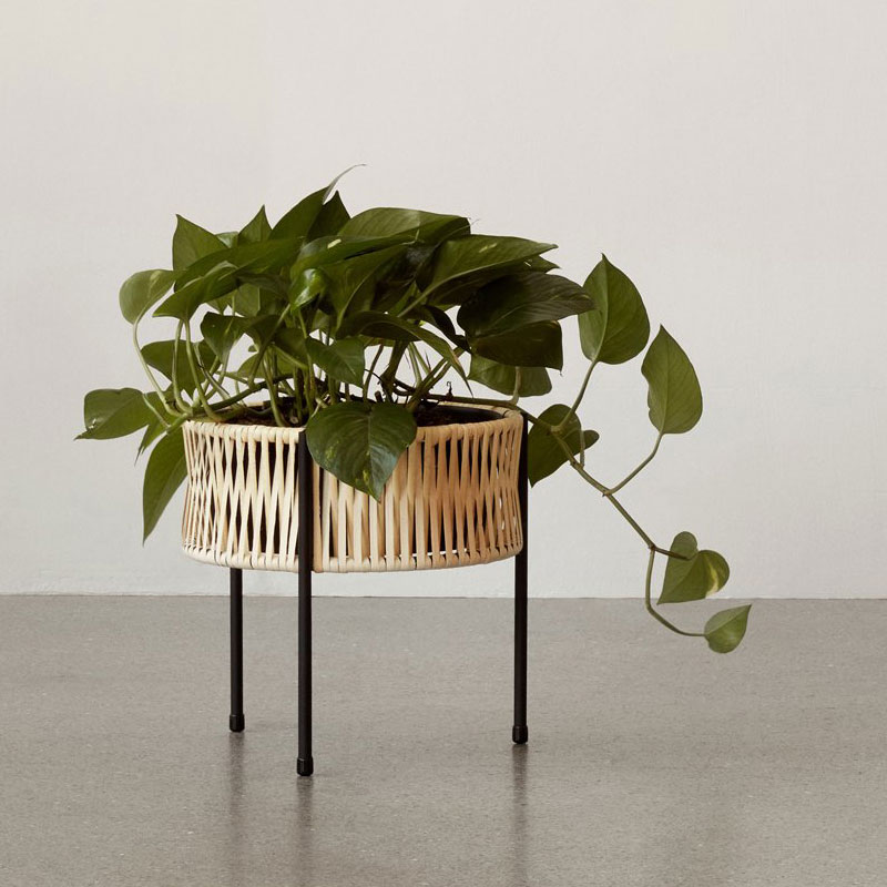 Design-Nation Publishes '20 Makers, 20 Objects' Umanoff Planter 4